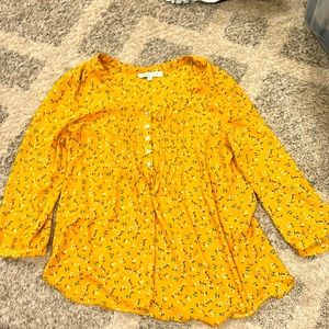 Women’s blouse size medium